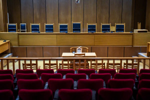 Ποινική δίωξη για βιασμό σε βάρος γνωστού ηθοποιού