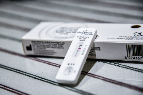 Γρίπη: Παραμένει σε υψηλά επίπεδα - 12 θάνατοι και 19 στη ΜΕΘ σε μία εβδομάδα