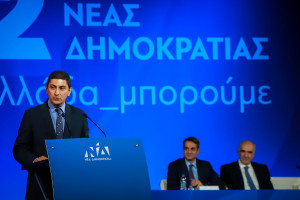 Αυγενάκης: «Έχουμε μία κυβέρνηση κουρελού που με δύο, τρία «ρετάλια» προσπαθεί να σταθεί στα πόδια της»