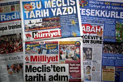 Η Hurriyet κάνει λόγο για «σκάνδαλο στην Ελλάδα» και «απειλή για την τουρκική μειονότητα»