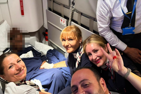 Ιταλία: Επιβάτιδα γέννησε κατά τη διάρκεια πτήσης (Εικόνα)