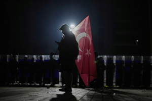 Ο Ερντογάν συνεχίζει το μπαράζ συλλήψεων: Ακόμη 8 προφυλακίσεις δημάρχων της αντιπολίτευσης
