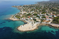 Ανοιξιάτικοι προορισμοί: Τα 3 καλύτερα νησιά κοντά στην Αθήνα με άρωμα καλοκαιριού