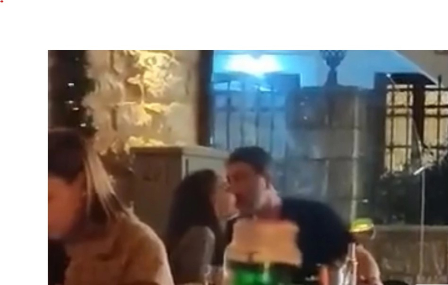 Πιο διαχυτικοί από ποτέ Βανδή - Μπισμπίκης: Tα τρυφερά φιλιά και οι αγκαλιές στην Αράχωβα