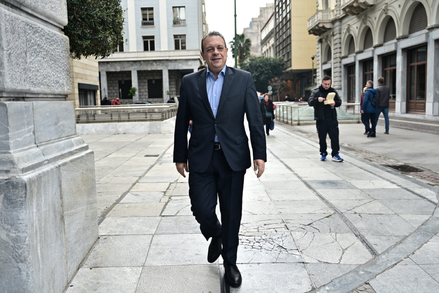 Το κακό «φενγκ σούι» Φάμελλου-Χαρδούβελη