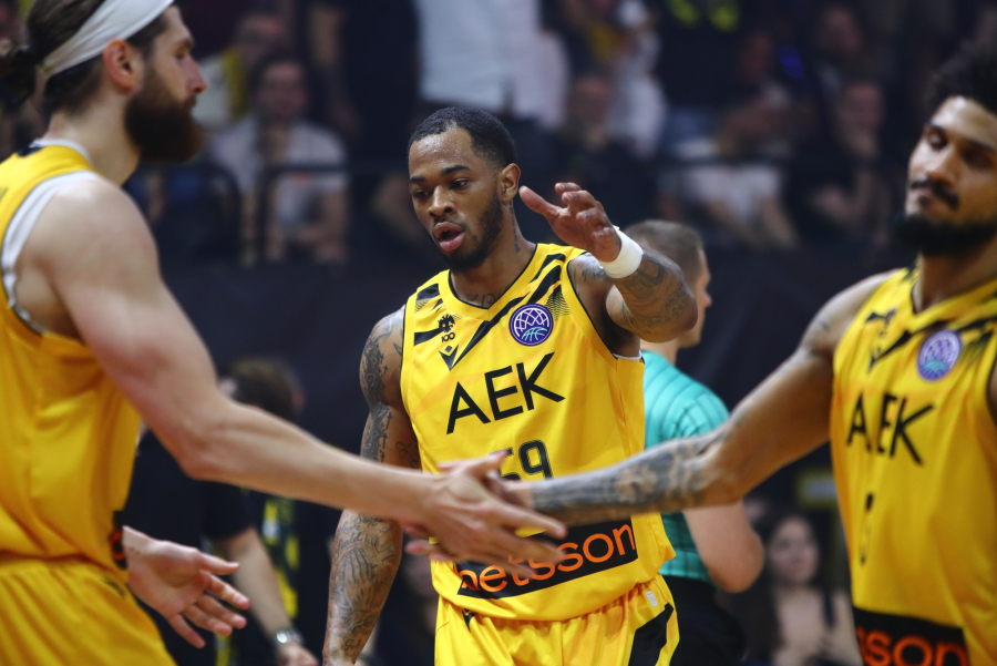 Final 4 BCL: Πάλεψε η ΑΕΚ, αλλά λύγισε κόντρα στη Μάλαγα (71-65)