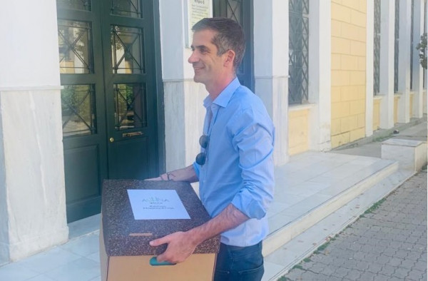 «Κατέθεσε» ο Κώστας Μπακογιάννης - «20 κιλά με δικαιολογητικά, ε ναι λοιπόν!»