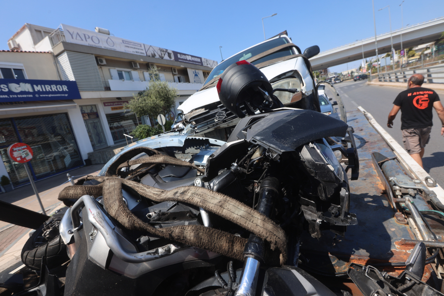 Ο πόλεμος των ελληνικών δρόμων - Δεν αρκούν η καταστολή και οι ποινές