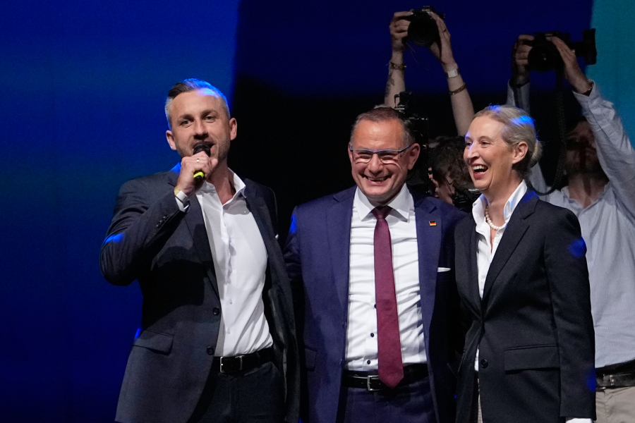 Το ανατριχιαστικό μανιφέστο του AfD παραπέμπει σε ναζιστικό καθεστώς: Στο στόχαστρο ανάπηρα παιδιά, τέχνη και πρόσφυγες