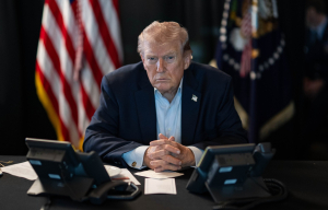 Ο Τραμπ προαναγγέλλει νέα επίθεση στο Ιράν: «Σήμερα θα χτυπηθεί πολύ σκληρά»