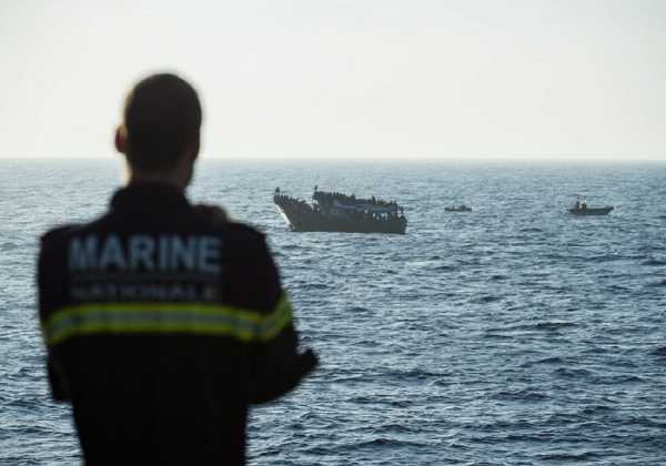 Διάσωση προσφύγων από σκάφος της Frontex
