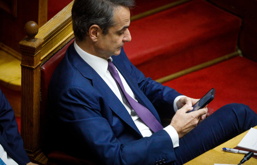 Σενάρια αλλαγής «εν πλω» Μητσοτάκη σε κυριακάτικα μέσα