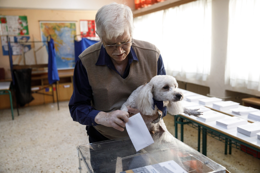 Χάσμα γενεών στην ψήφο - Οι πιο ηλικιωμένοι κρίνουν το αποτέλεσμα