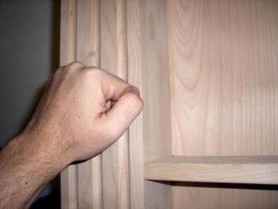 Γιατί λέμε "Χτύπα ξύλο" όταν ακούμε κάτι άσχημο;