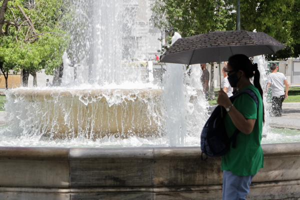 Καιρός: Πέφτει η θερμοκρασία, έρχονται βροχές στη Βόρεια Ελλάδα