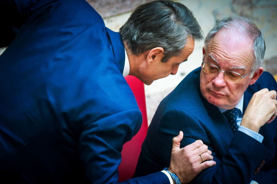 «Αγκαλιά» ΝΔ - Σπαρτιάτες για τον Πρόεδρο της Δημοκρατίας