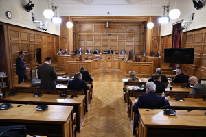 Εξεταστική για ΟΠΕΚΕΠΕ: Καταγγελίες για Βάρρα, Σημανδράκο, Τυχεροπούλου από τη Χαλικιά - Μετωπική με την Αποστολάκη