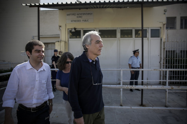 Εξακολουθεί να νοσηλεύεται ο Κουφοντίνας αρνούμενος να δεχτεί τροφή - «Αστακός» τα δικαστήρια Βόλου μετά τις απειλές