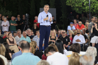 Προσθαφαιρέσεις στο επικοινωνιακό επιτελείο