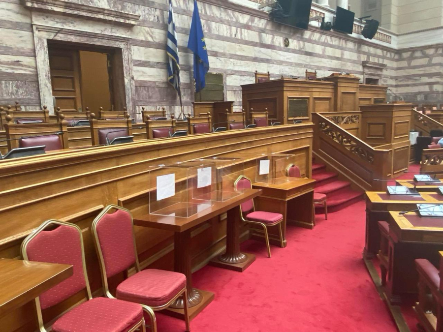 Προανακριτική: «Πυρετώδεις» προετοιμασίες στη Βουλή για την αυριανή ψηφοφορία