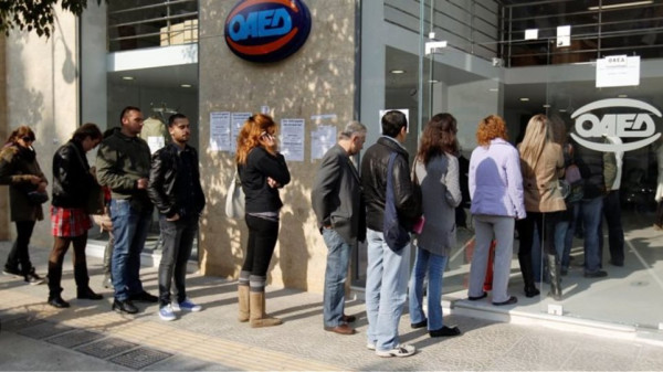 Eurostat για ανεργία στην Ελλάδα: Μειώθηκε μεν, παραμένει στην κορυφή δε