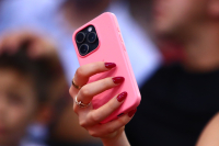 Παράνομες παρακολουθήσεις δημοσιογράφων και ακτιβιστών στη Σερβία - Πώς μόλυναν τα κινητά τους