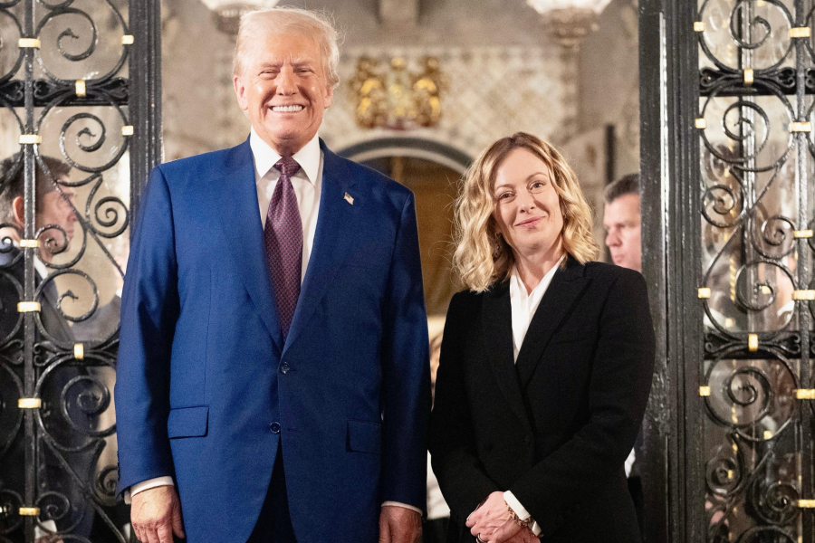 Ντόναλντ Τραμπ: Συναντήθηκε με την Μελόνι - «Φανταστική γυναίκα»