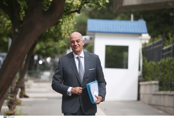 Θετικός στον κορωνοϊό ο Νίκος Δένδιας - Περαστικά ευχήθηκε ο Τσαβούσογλου!