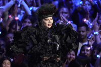 MTV VMAs 2025: Η λίστα με τους νικητές και το συγκινητικό αφιέρωμα στον Ozzy Osbourne