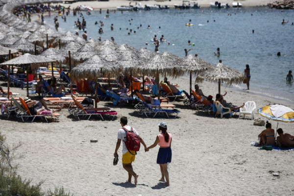 Καιρός ΕΜΥ: Στους ρυθμούς του καύσωνα χορεύει η Ελλάδα - Στο «κόκκινο» ο υδράργυρος