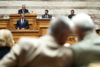 Κλίνατε επί ...δεξιά - αλλά μην το ομολογείτε -Δεν ανανεώνεται η θητεία της Προέδρου