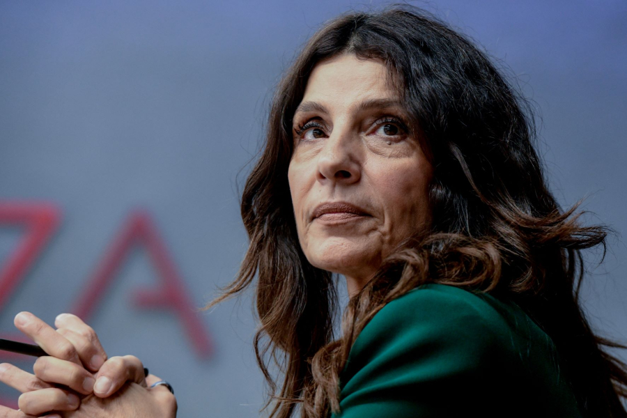 Απάντηση Τσαπανίδου σε Οικονόμου: «Πόσο περήφανος είναι που ζητάει και τα ρέστα;»