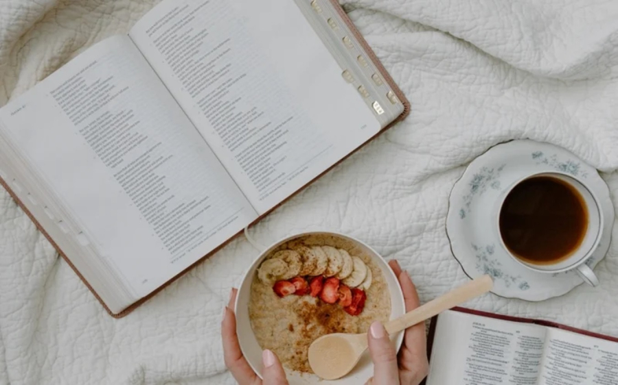 Με αυτά τα 3 φρούτα θα απαλλαγείς από το φούσκωμα στην κοιλιά