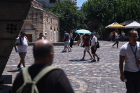 Καιρός: Θερμή εισβολή με μελτέμια αλλά και τοπικές καταιγίδες