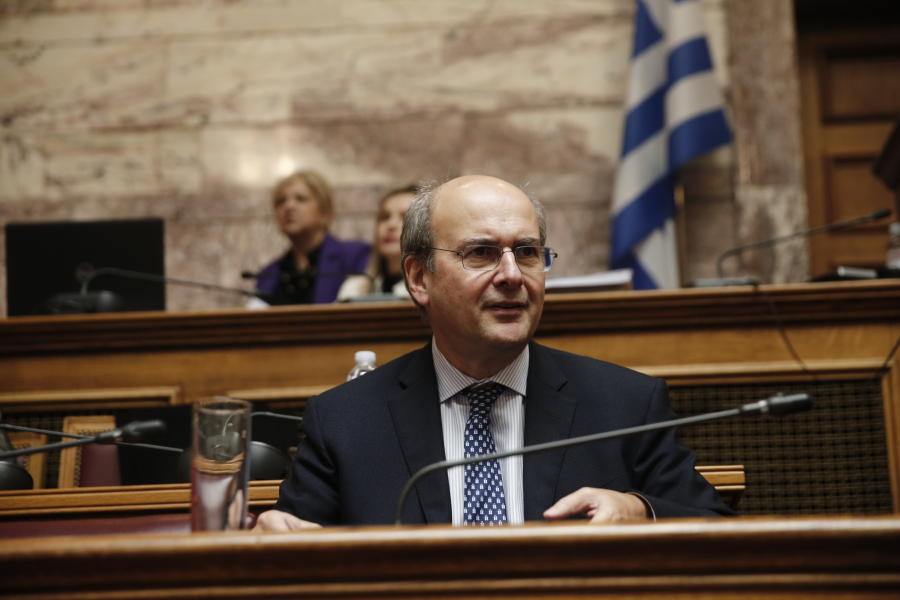 Χατζηδάκης: «Σε πολιτική σύγχυση η αντιπολίτευση, απορρίπτει θετικές ρυθμίσεις για τους δανειολήπτες»