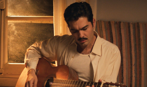 Δεν υπάρχει: Σχεδόν στα 700.000 εισιτήρια η σινε-βιογραφία του Καζαντζίδη