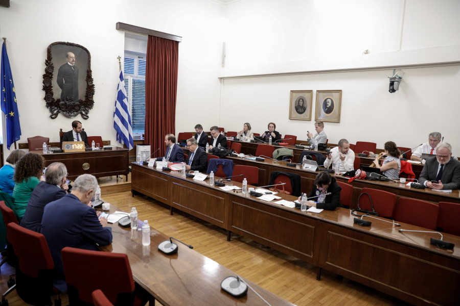 Κάποιοι θα νοιώσουν άβολα με τη «στημένη Εξεταστική» των υποκλοπών