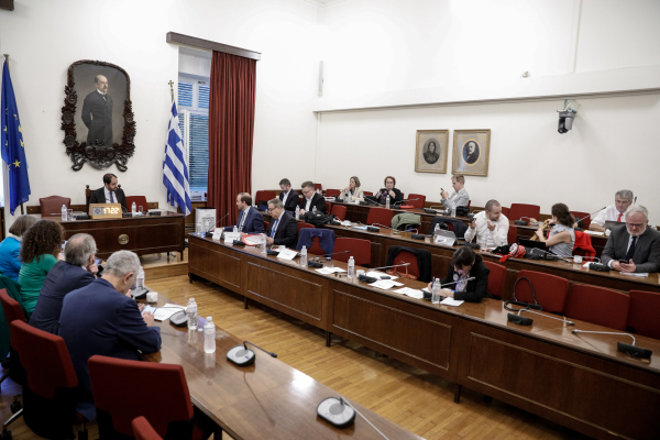 Κάποιοι θα νοιώσουν άβολα με τη «στημένη Εξεταστική» των υποκλοπών