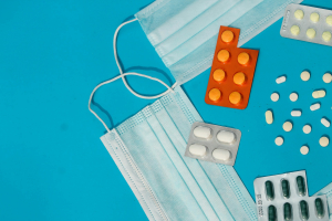 Γρίπη: Εκτόξευση κρουσμάτων μετά την Τσικνοπέμπτη - «Καμπανάκι» των ειδικών