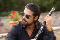 Άρης Μουγκοπέτρος: «Ήμουν δίπλα του, γέμισα αίματα», λέει ο Γιάννης Κατσίγιαννης - Πώς εξήγησε το ατύχημα