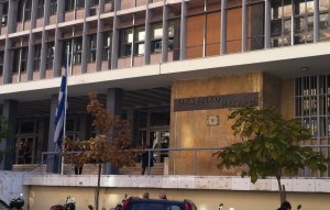 Καταδικάστηκε πρώην διευθύντρια του ΕΟΤ για «φακελάκι»
