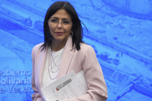 Η «τίγρης» του Μαδούρο Ντέλσι Ροντρίγκεζ αναλαμβάνει πρόεδρος της Βενεζουέλας