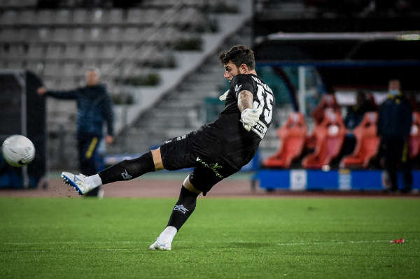 Διώξεις σε βαθμό κακουργήματος στον Μπόρις Κλέιμαν, απολογείται την Πέμπτη ο τερματοφύλακας