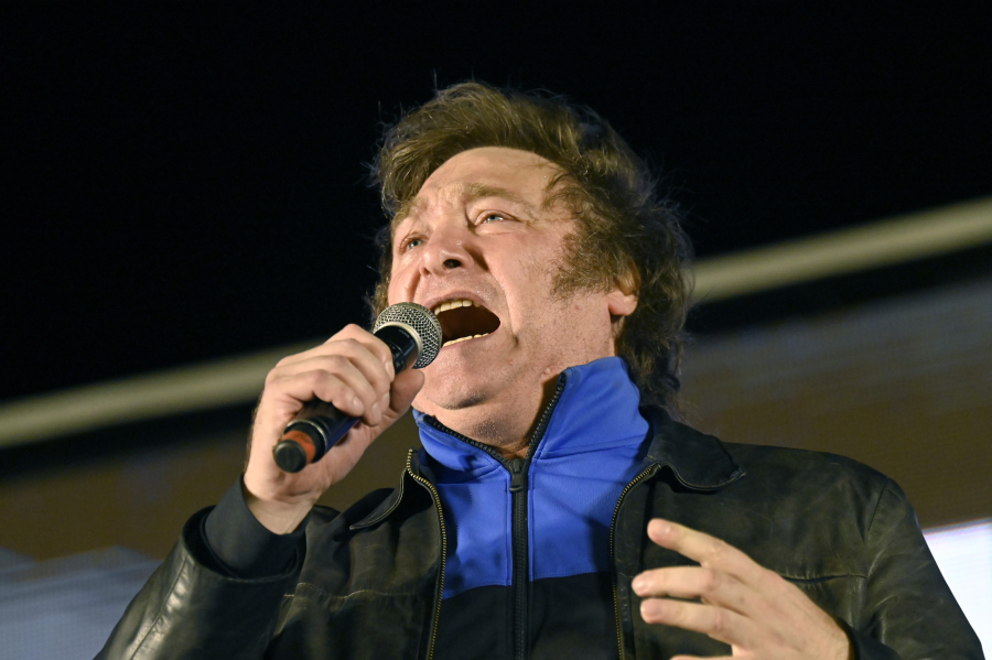 Πρόεδρος της Αργεντινής ο Χαβιέρ Μιλέι που υπόσχεται «θεραπεία σοκ» για την οικονομία