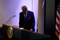 Προθεσμία 10 ημερών δίνει ο Τραμπ στο Ιράν - Οι «κόκκινες γραμμές» και η στρατηγική του