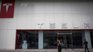 «Καταρρέει» η Tesla στην Ευρώπη - Από την πρώτη θέση το 2024 στην... 11η θέση τον Απρίλιο