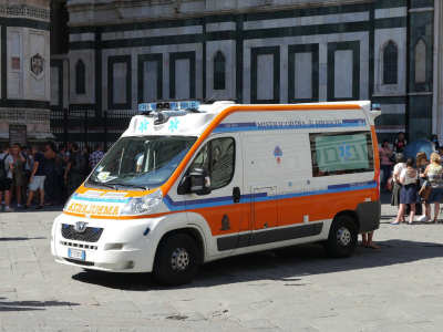 Τραγωδία στην Ιταλία: Πατέρας ξέχασε το παιδί του στο αυτοκίνητο και πέθανε