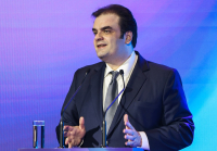 Πιερρακάκης από Ουάσιγκτον: Η ενεργειακή κρίση δοκιμάζει τις αντοχές της ευρωπαϊκής οικονομίας