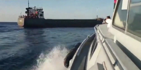Λιβυκός Εθνικός Στρατός: Πλοίο με τουρκικά όπλα έφτασε την Τετάρτη στο λιμάνι της Λιβύης (vid & pics)