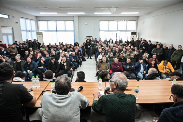 Στο τραπέζι συνάντηση Μητσοτάκη με τους πραγματικούς αγρότες των μπλόκων